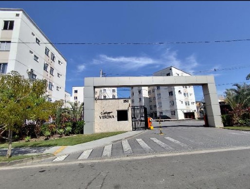 Apartamento no Res Villagio Verona