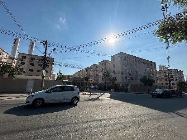 Apartamento no Jardim dos Lirios Ii