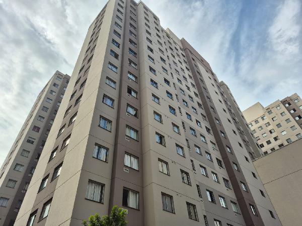Apartamento no Cond Res Dez Ourives