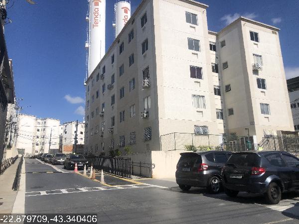 Apartamento no Cond Recanto das Flores I