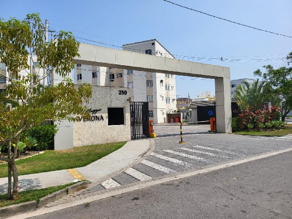 Apartamento no Res Villagio Verona