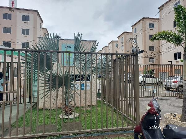 Apartamento no Jardim dos Lirios Ii