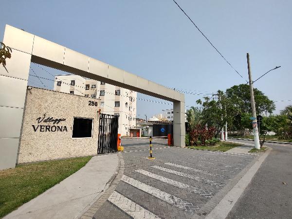 Apartamento no Res Villagio Verona