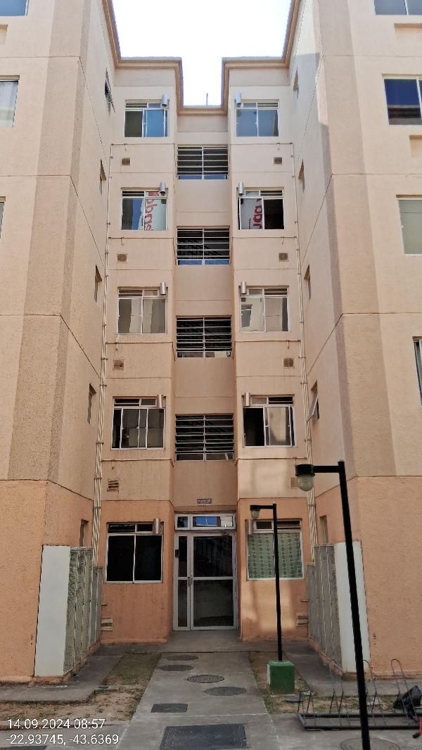 Apartamento no Jardim dos Lirios Ii