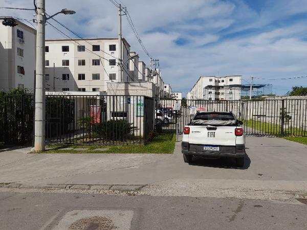 Apartamento no Jardim dos Lirios Ii