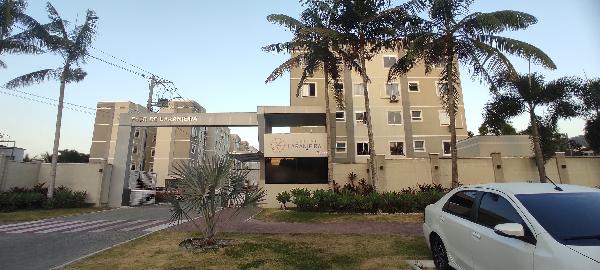 Apartamento no Cond Res Flor de Laranjeira