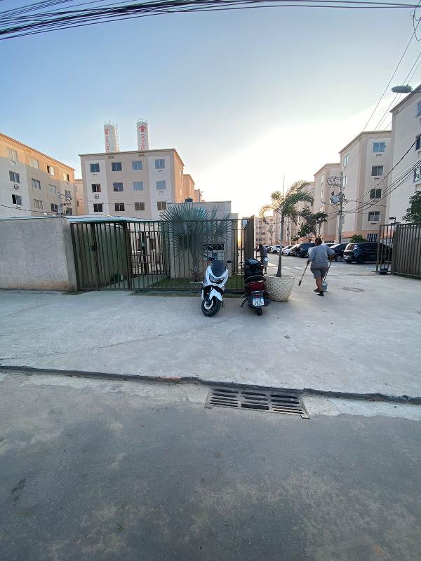 Apartamento no Jardim dos Lirios Ii