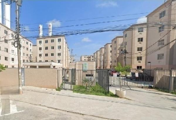 Apartamento no Jardim dos Lirios Ii