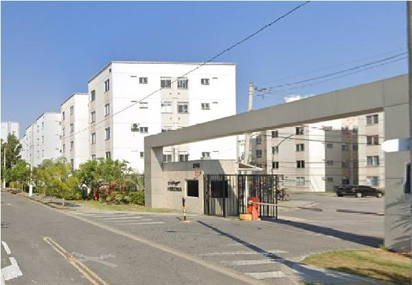 Apartamento no Res Villagio Verona
