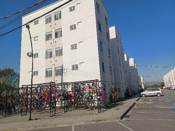 Apartamento no Res Villagio Verona
