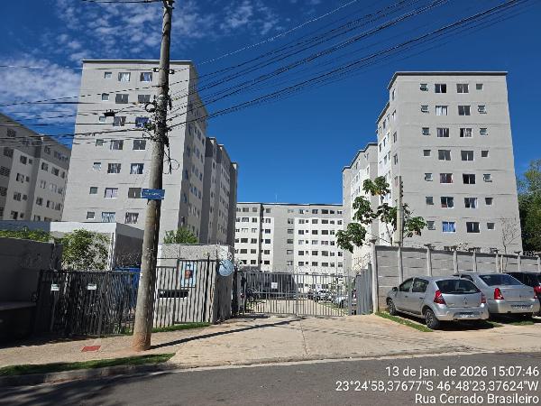 Apartamento no Chacara Maria Trindade