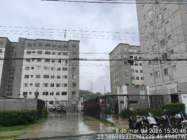 Apartamento no Cond Ouro Preto