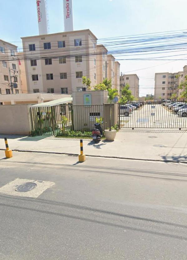 Apartamento no Jardim dos Lirios Ii