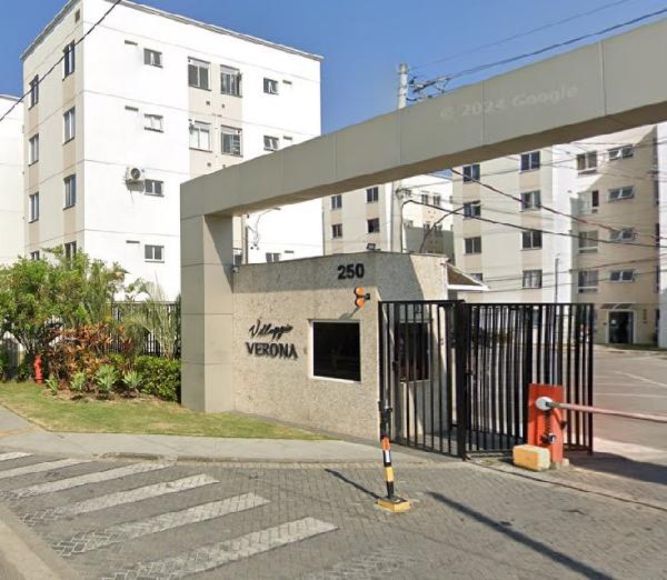 Apartamento no Res Villagio Verona