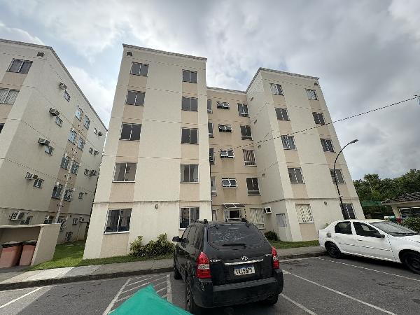 Apartamento no Res Villagio Verona