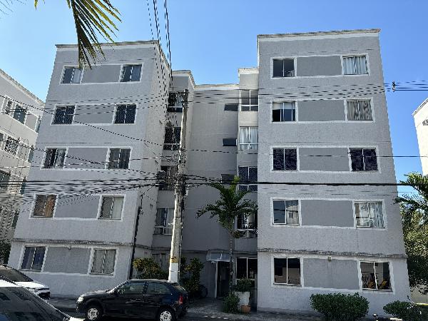 Apartamento no Res Villagio Verona