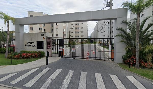 Apartamento no Cond Res Villaggio Florenca