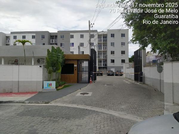 Apartamento no Res Carioca Park Ii