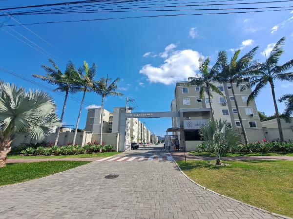 Apartamento no Cond Res Flor de Laranjeira