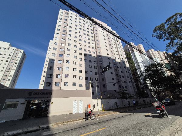 Apartamento no Cond Res Dez Celeste