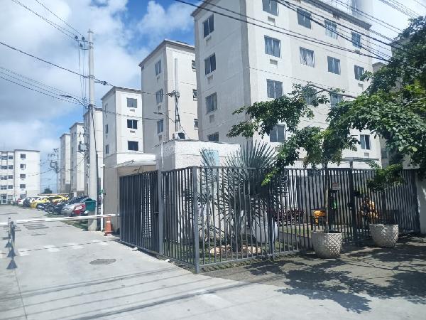 Apartamento no Jardim Hibisco
