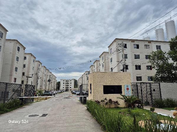 Apartamento no Cond Parque Tulipa