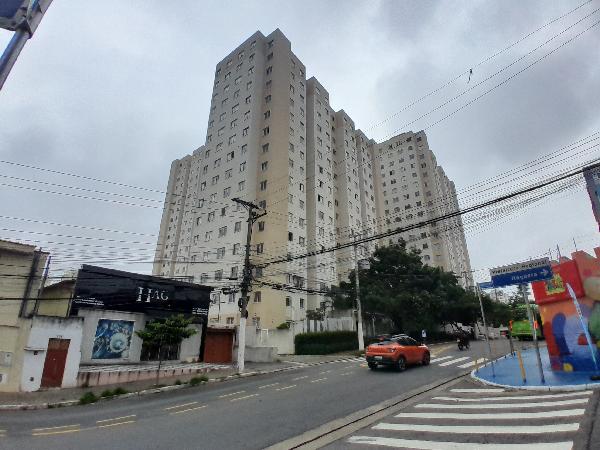 Apartamento no Cond Res Plano & Jacu Pessego