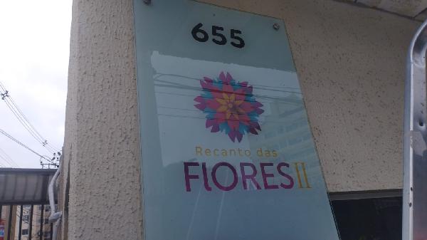 Apartamento no Cond Recanto das Flores Ii