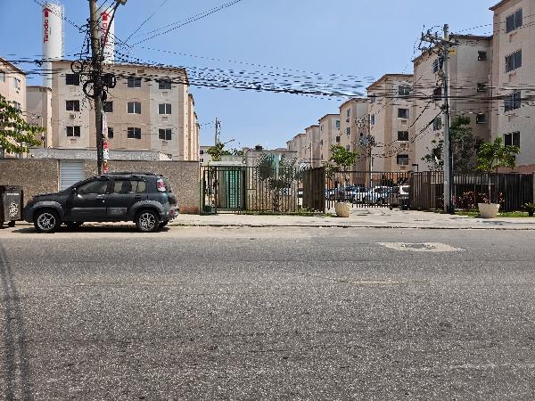 Apartamento no Jardim dos Lirios Ii