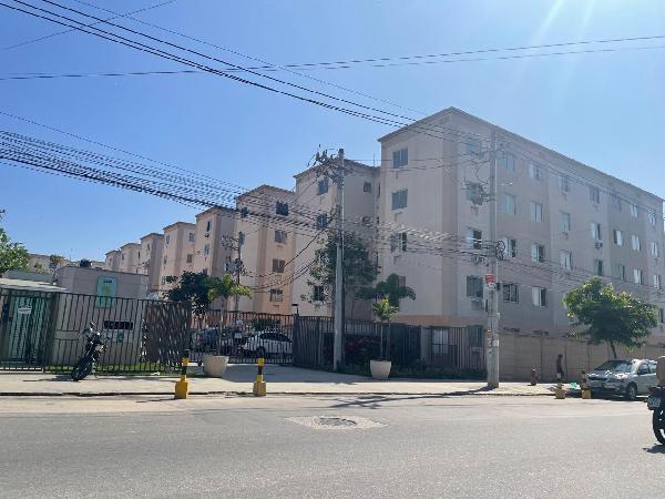 Apartamento no Jardim dos Lirios Ii