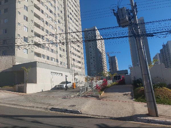 Apartamento no Condominio Reserva Jardim