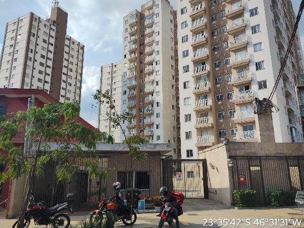 Apartamento no Cond Projeto Imobiliario e 77