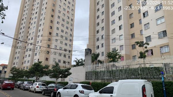 Apartamento no Cond Res Plano e Curuça Iii