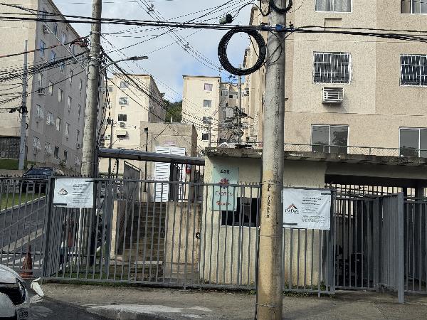 Apartamento no Cond Recanto das Flores Ii