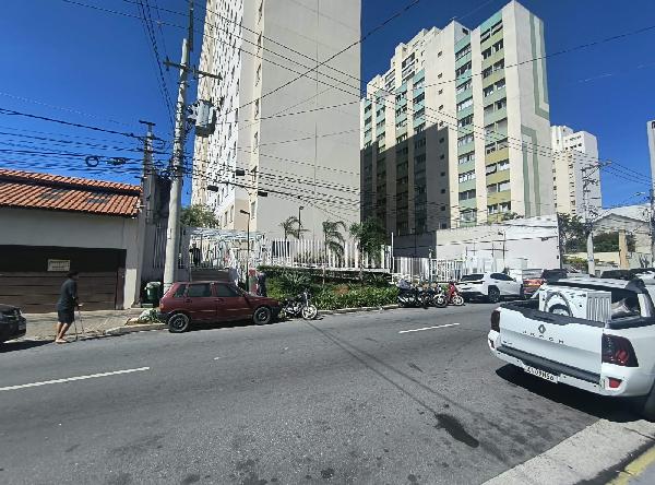 Apartamento no Cond Res Plano e Alto da Mooca
