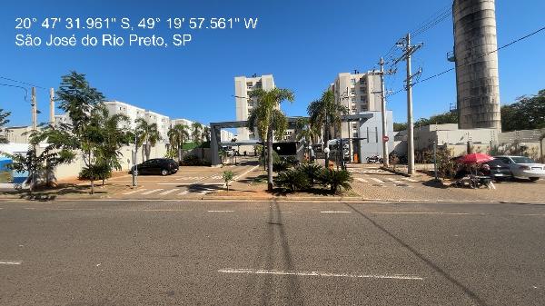 Apartamento no Pq Rio Liri