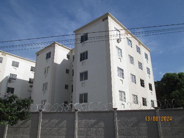 Apartamento no Cond Estação Guanabara I