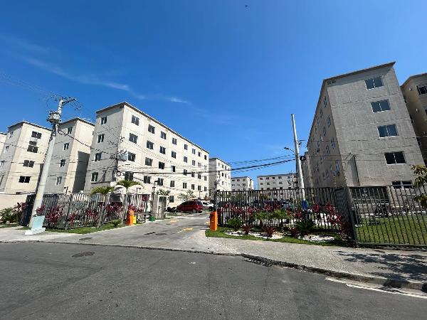 Apartamento no Cond Parque Violeta