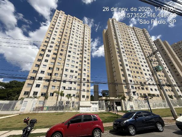 Apartamento no Jardim Helian