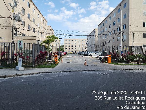 Apartamento no Cond Parque Violeta