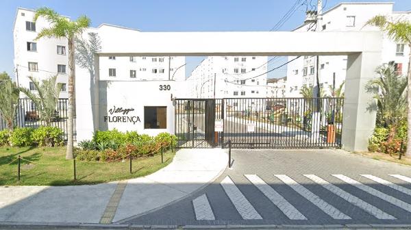 Apartamento no Cond Res Villaggio Florenca