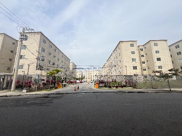 Apartamento no Cond Parque Violeta