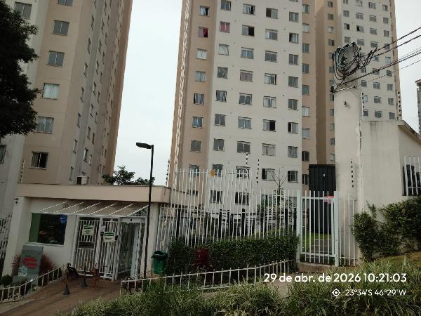 Apartamento no Cond Res Plano Jardim do Carmo Azaleia