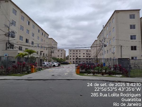 Apartamento no Cond Parque Violeta