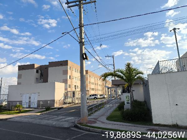 Apartamento no Cond Conquista Monte Belo