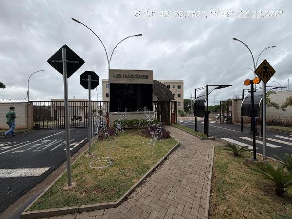 Apartamento no Fazenda Felicidade