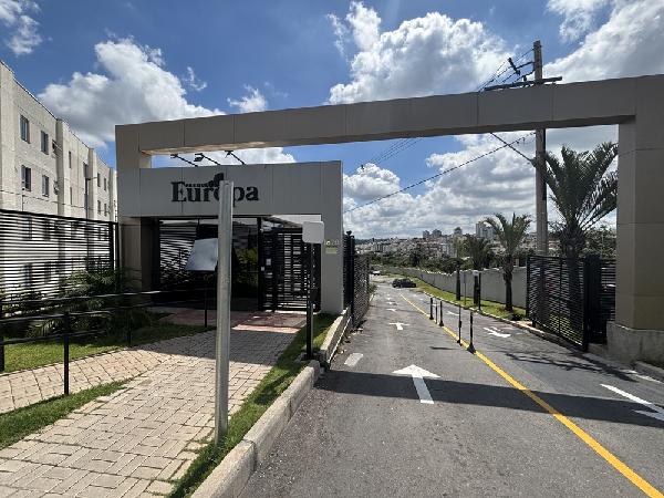 Apartamento no Cond Pq Europa
