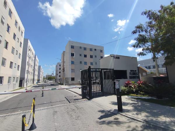 Apartamento no Novolar Flores do Brito