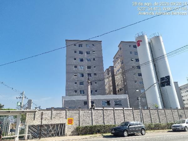 Apartamento no Jardim Helian