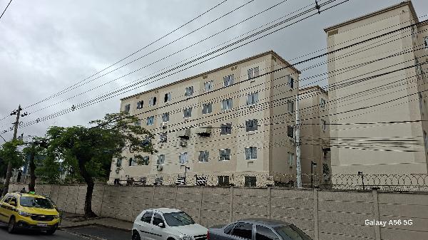 Apartamento no Condomínio Recanto das Flores Ii